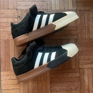 🔥🖤🖤Adidas Alexander Wang X Skate Black Suede sneakers size 11.5, used but SLEEK
